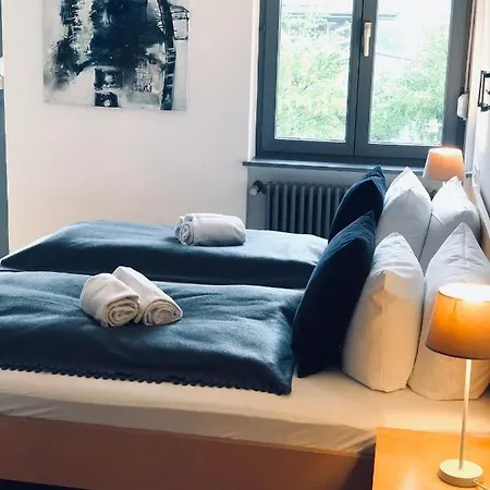 酒店 & Restaurant Gruener Baum 2*