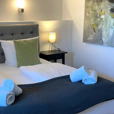 Hotel & Restaurant Gruener Baum