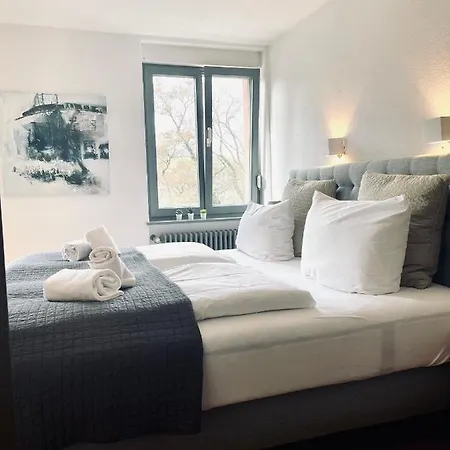 & Restaurant Gruener Baum 酒店