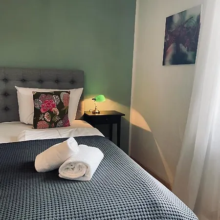 & Restaurant Gruener Baum 酒店 美泽森