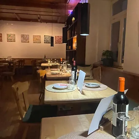 & Restaurant Gruener Baum 酒店