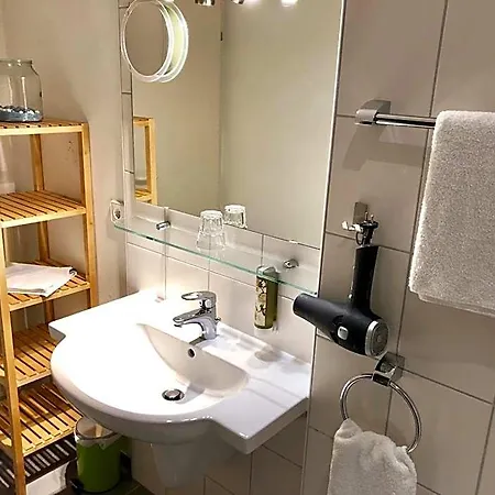 & Restaurant Gruener Baum 2* ميرتْسهاوزن