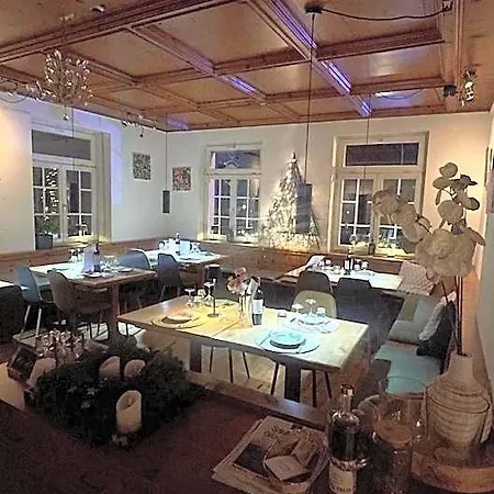 Hotel & Restaurant Gruener Baum 2*