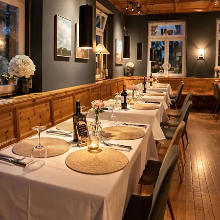 Hotel & Restaurant Gruener Baum Merzhausen