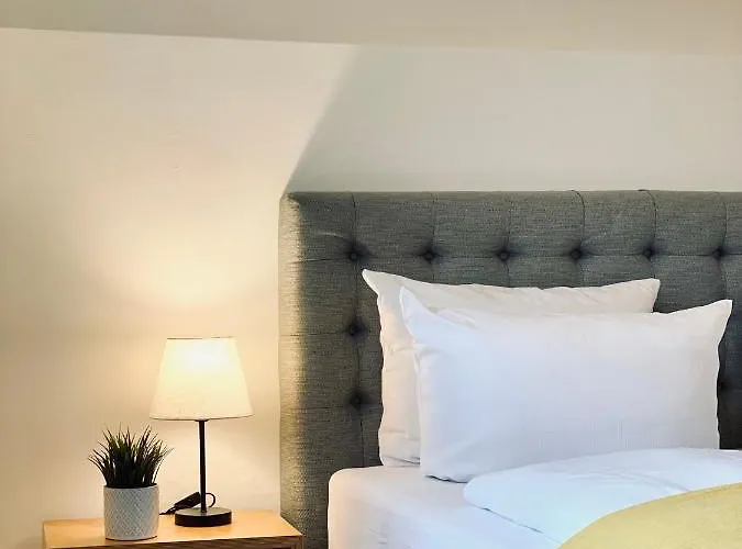 מלון & Restaurant Gruener Baum מרזהאוזן