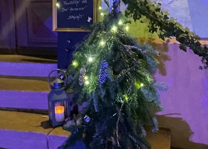 & Restaurant Gruener Baum מלון מרזהאוזן