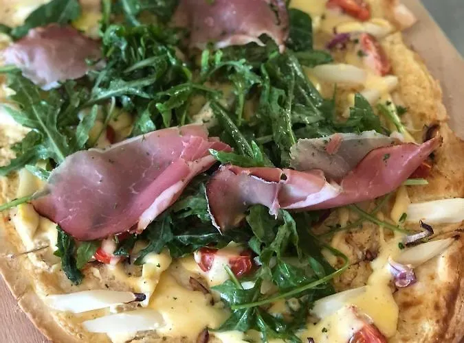 & Restaurant Gruener Baum מלון מרזהאוזן